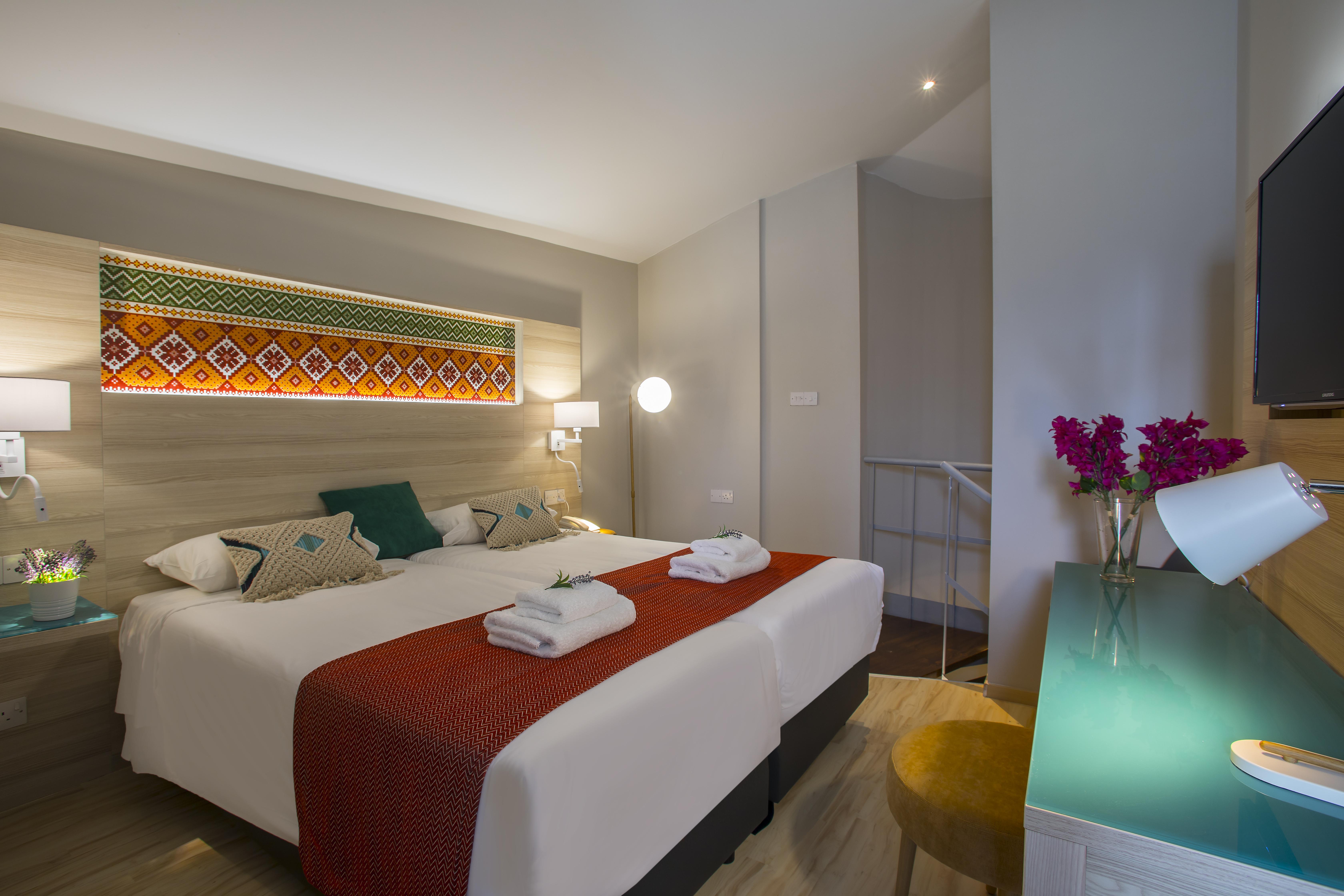 Leonardo Cypria Bay Hotel Geroskipou Екстериор снимка