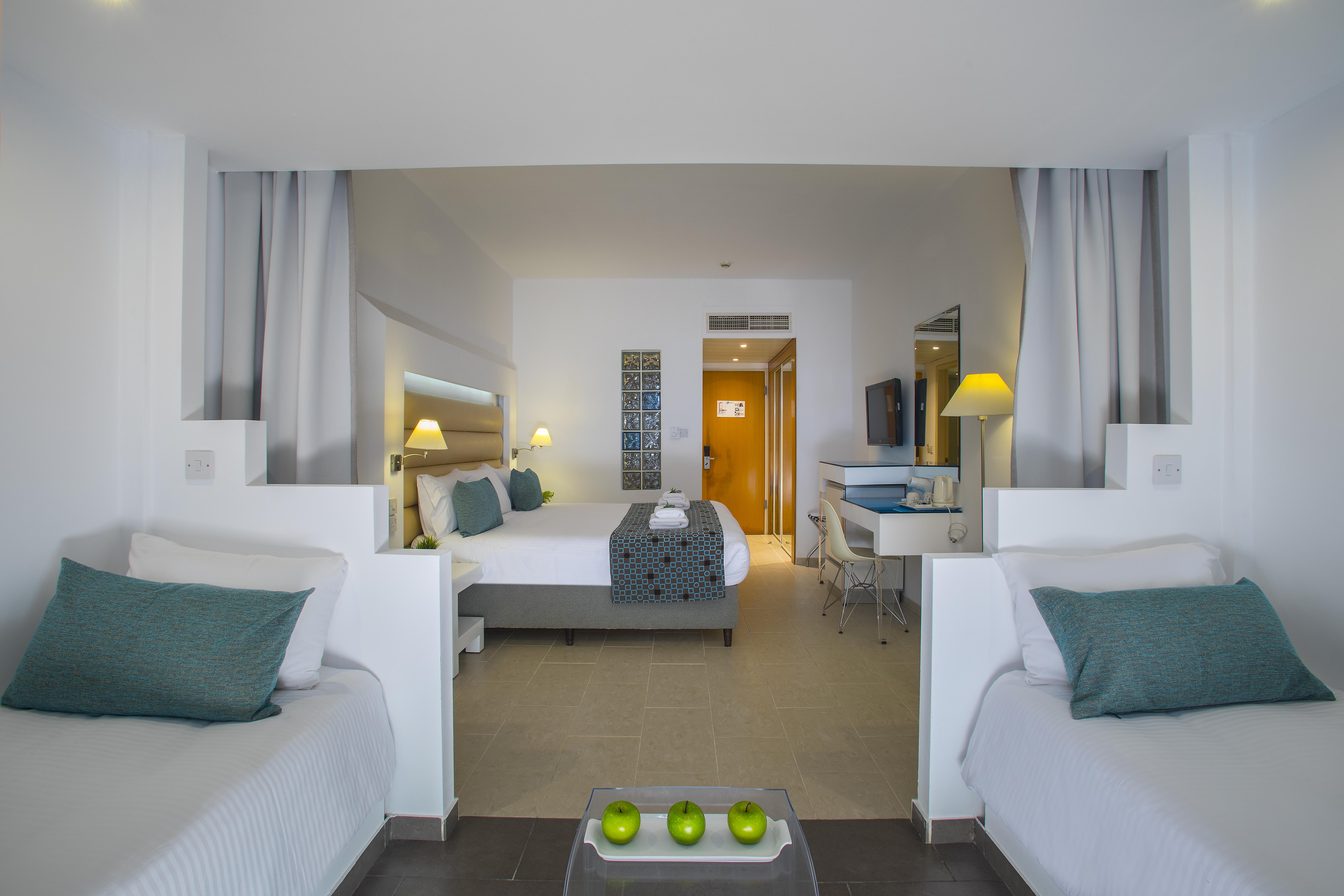 Leonardo Cypria Bay Hotel Geroskipou Екстериор снимка
