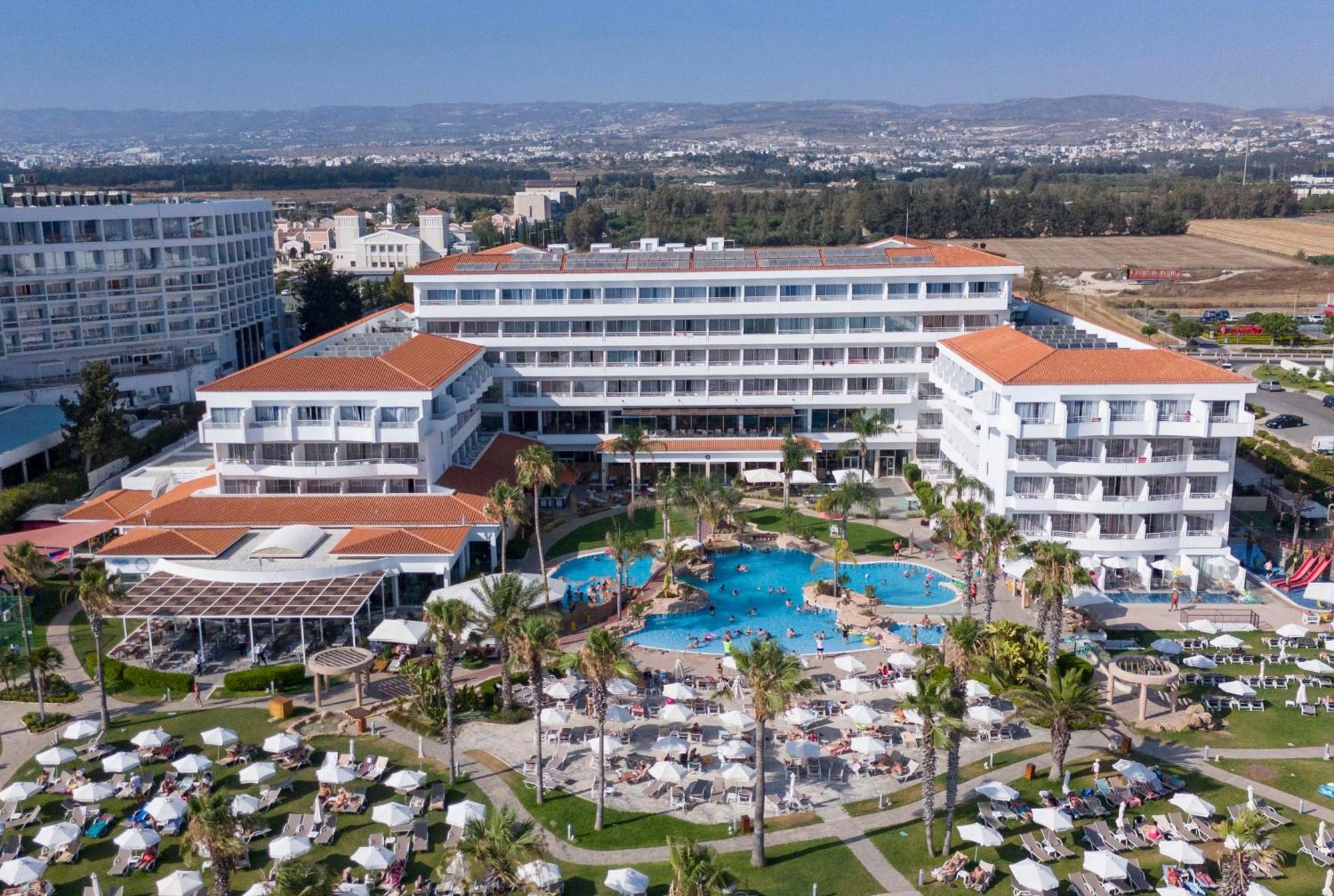 Leonardo Cypria Bay Hotel Geroskipou Екстериор снимка